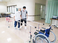 デイおうみの機能訓練について