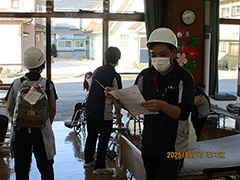 デイサービス職員による活動 3/8