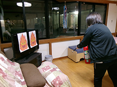 夜間避難訓練の実施 1/6