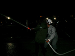 夜間避難訓練の実施 5/6